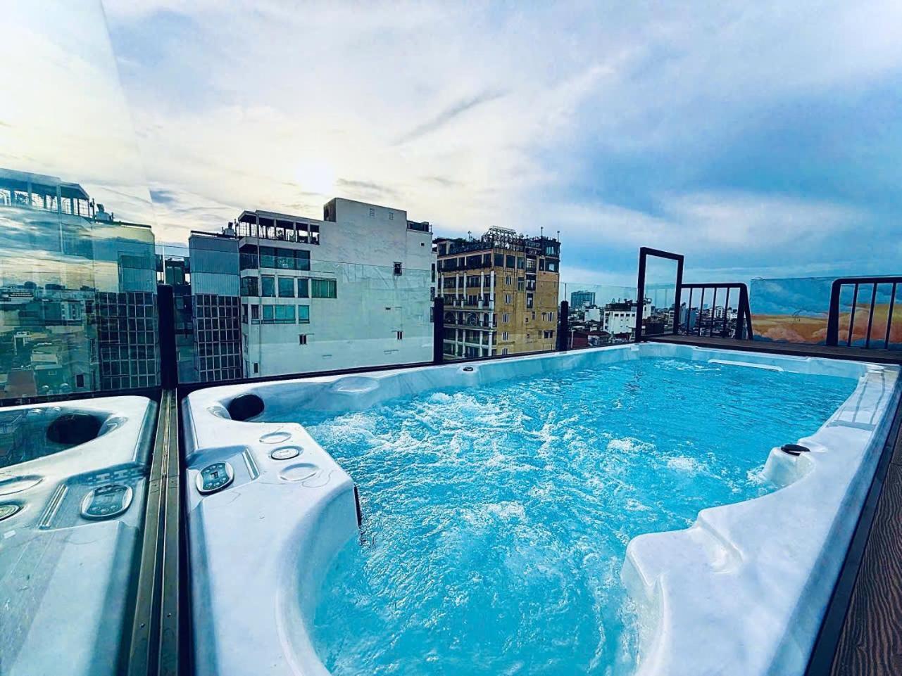 San Grand 5* Hà Nội